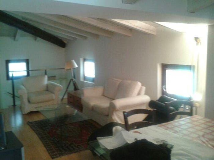 Appartamento trilocale in affitto in Via Febbraio, Quinzano, Verona