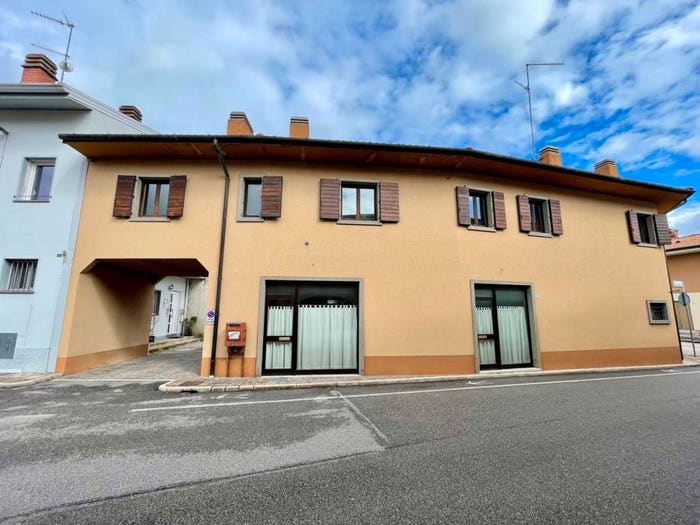 Casa con 5 locali in vendita in Piazza Dante Alighieri, Centro, Majano
