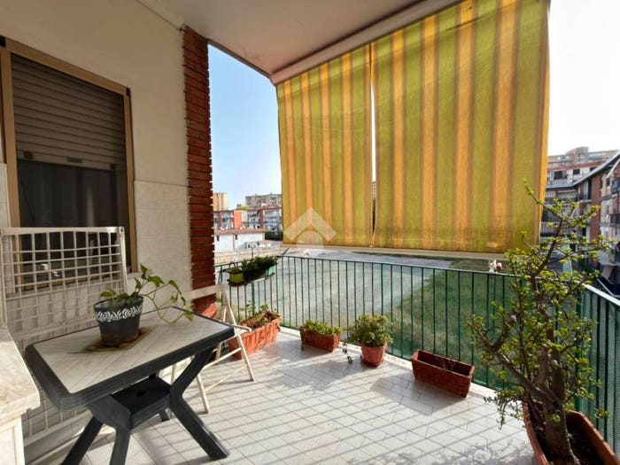 Appartamento trilocale in vendita in Via della Maiella, Scampia, Napoli
