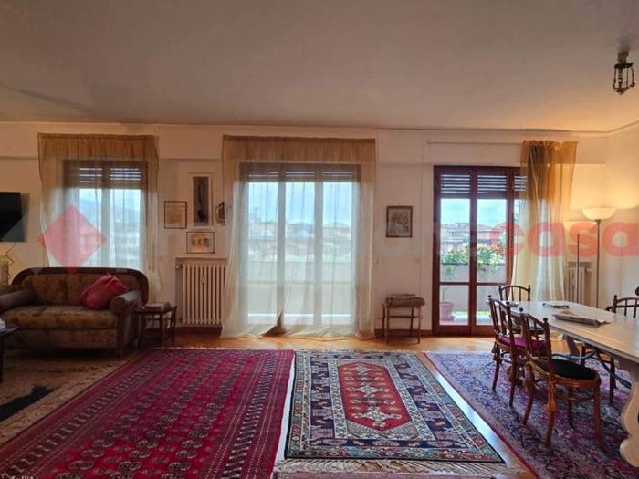Appartamento quadrilocale in vendita in Viale Giotto, Giotto, Arezzo
