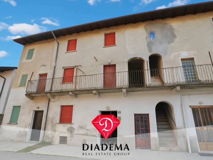 Casa trilocale in vendita in Via Quinzano, Besnate