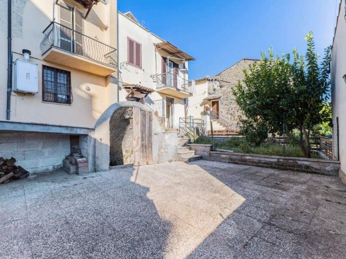 Appartamento trilocale in vendita in Piazza del pratoterra, Centro, Bracciano