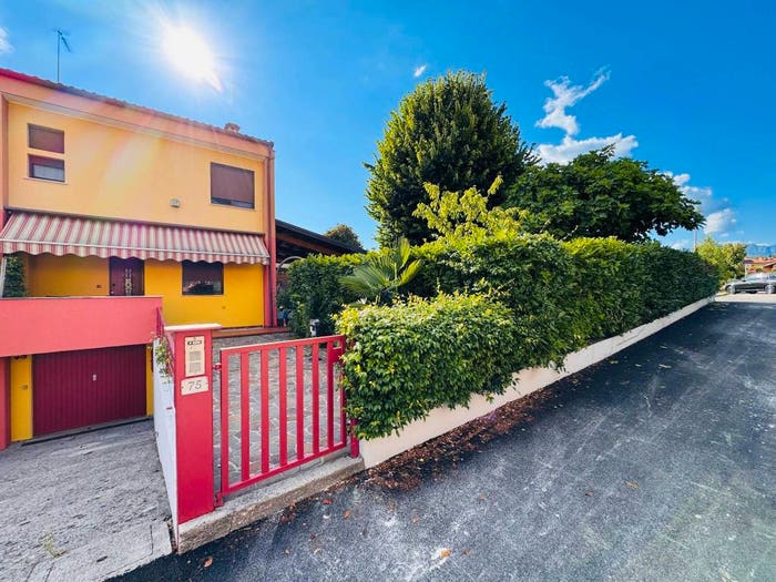 Casa con 6 locali in vendita in Via dei Carpini, Centro, Tricesimo