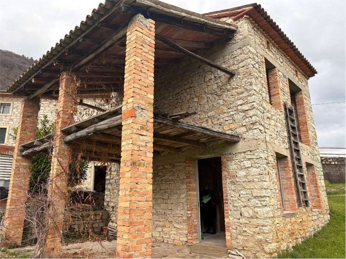 Casa bilocale in vendita in Lago, Revine Lago