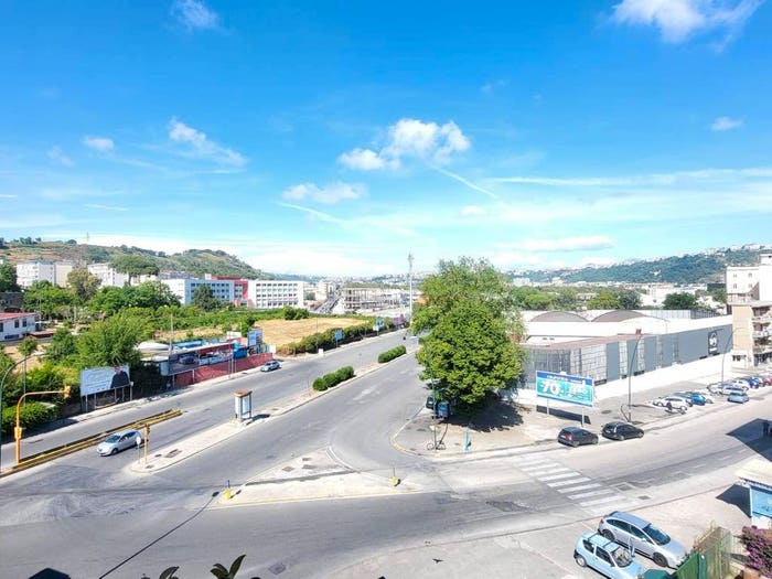 Appartamento trilocale in vendita in Via Beccadelli, Bagnoli, Napoli