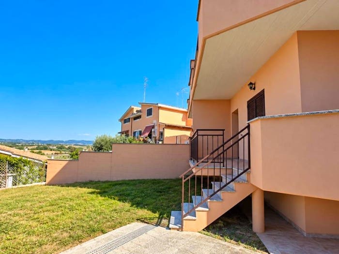 Casa trilocale in vendita in Via Monte Cremasco, Valle Muricana, Roma