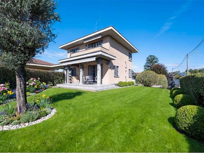 Casa quadrilocale in vendita in VIA DEL CAMPO, Morazzone