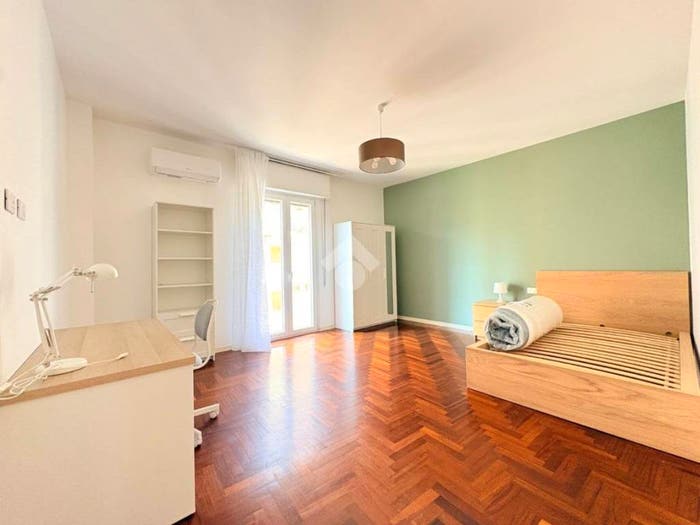 Appartamento con 5 locali in affitto in Via Paolo Emiliani Giudici, Oreto Perez, Palermo