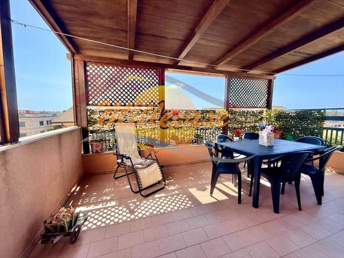 Appartamento con 5 locali in vendita in Via Monte Tosa, Epipoli, Siracusa