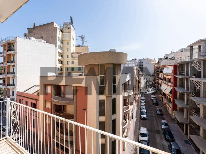 Appartamento con 5 locali in vendita in Via Arrigo Boito, San Benedetto, Cagliari
