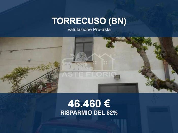 Appartamento con 6 locali in vendita in Via Collepiano, Torrecuso