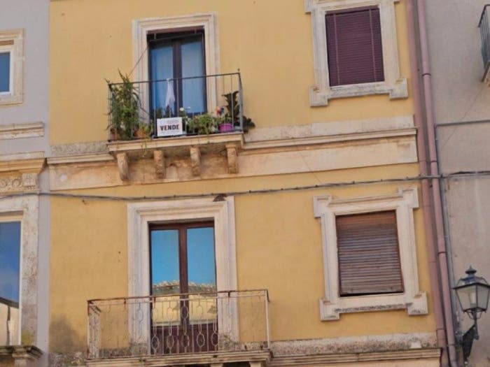 Appartamento con 6 locali in vendita in Corso Umberto I, Licodia Eubea