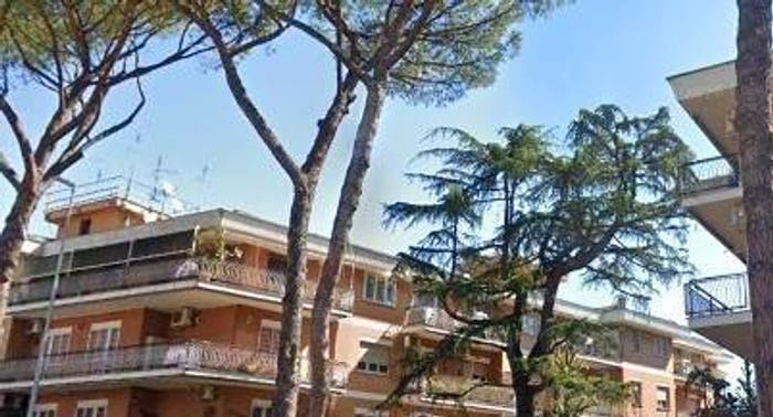 Appartamento trilocale in vendita in Via Pian di Sco, Nuovo Salario, Roma