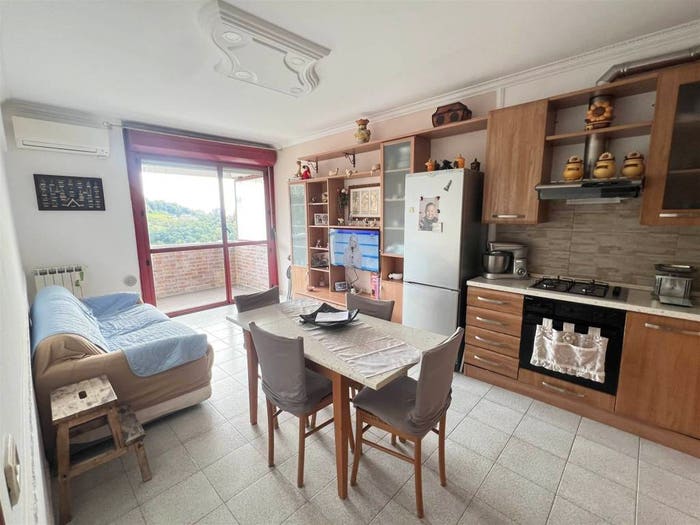 Appartamento con 5 locali in vendita in VIA CESARE PEDRINI, Rivarolo, Genova