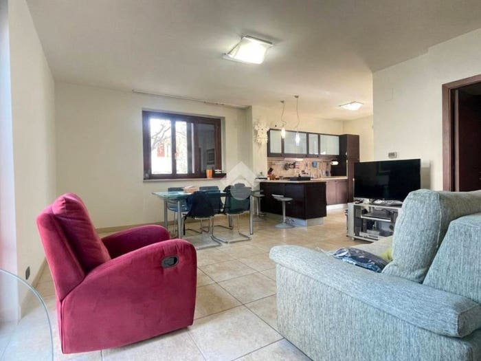 Casa con 5 locali in vendita in Via Volterra, Piane Di Morro, Folignano