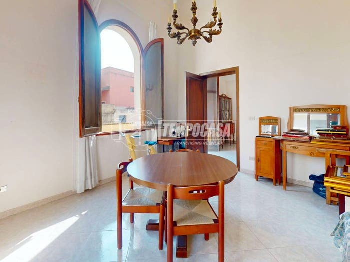Appartamento con 6 locali in vendita in Via Raffaele D'Arpe, Monteroni di Lecce