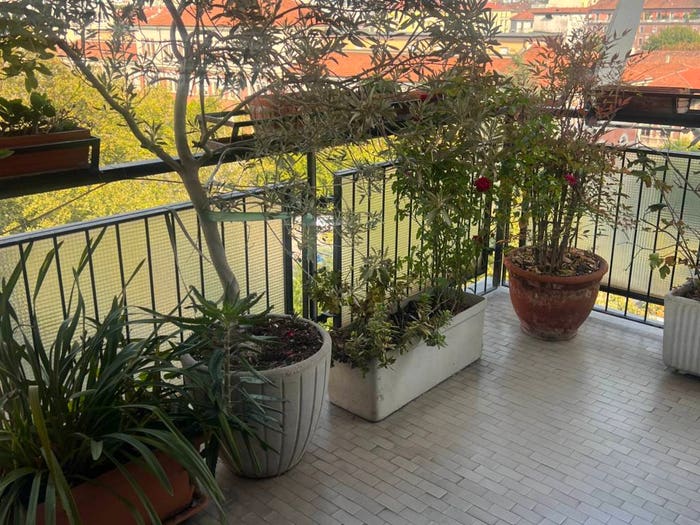 Appartamento con 6 locali in vendita in Viale Piceno, Indipendenza, Milano