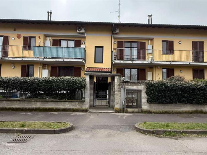 Appartamento trilocale in vendita in Via treves, Castano Primo