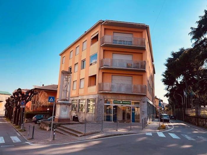 Casa con 6 locali in vendita in Piazza Giuseppe Garibaldi, Centro, Alzano Lombardo