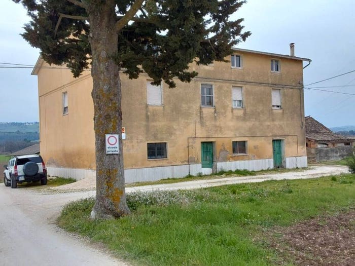 Casa con 6 locali in vendita in Contrada Santa Maria in Selva, Macerata