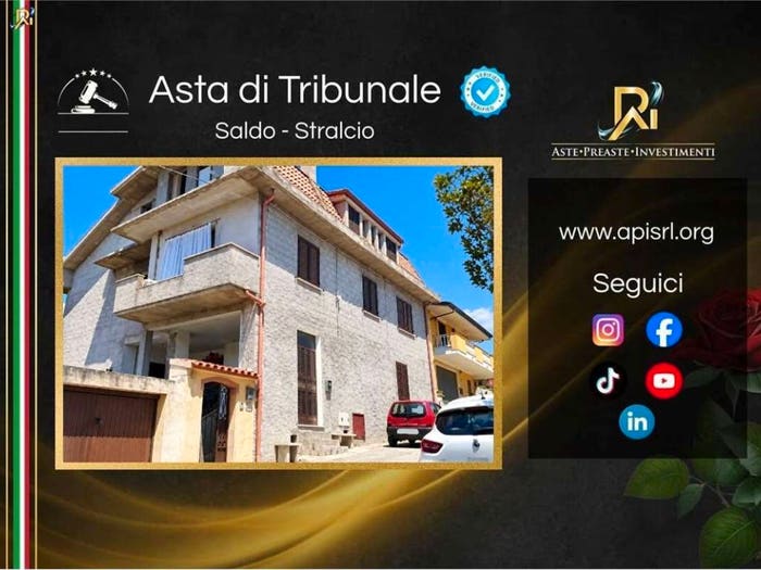Appartamento con 5 locali in vendita in Via Firenze, Orotelli