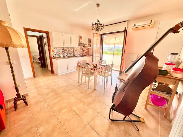 Appartamento con 5 locali in vendita in Via Giovanni Falcone, Merine, Lizzanello