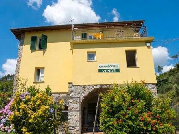 Casa con 6 locali in vendita in Via Valdurasca, Montalbano Valdurasca, La Spezia