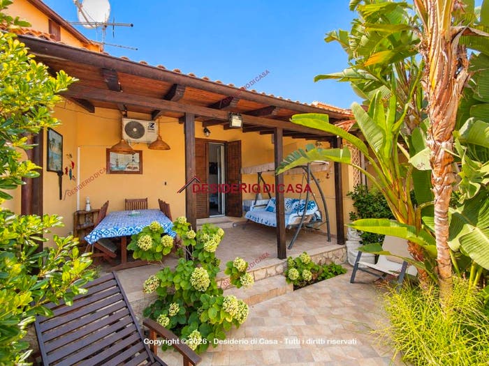 Casa quadrilocale in vendita in Via Salina, Trabia