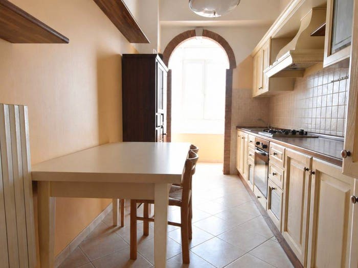 Appartamento con 6 locali in vendita in Via Jesi, Centro, Chiaravalle