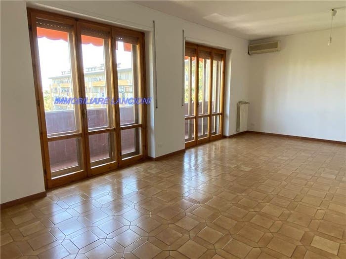 Appartamento con 6 locali in vendita in DEL SALETTO, Cintoia Le Torri, Firenze