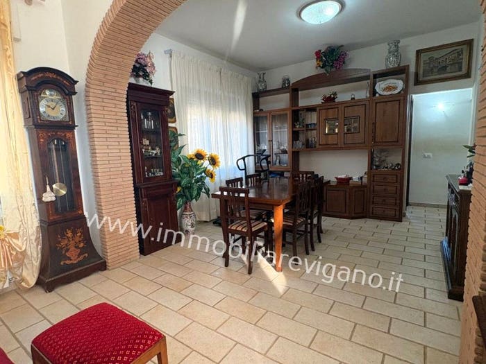 Appartamento con 5 locali in vendita in Via Renato Fucini, Albinia, Orbetello