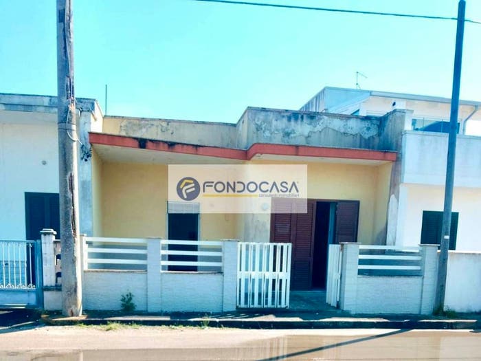 Appartamento trilocale in vendita in via giuseppe parini, Rocca Vecchia, Melendugno