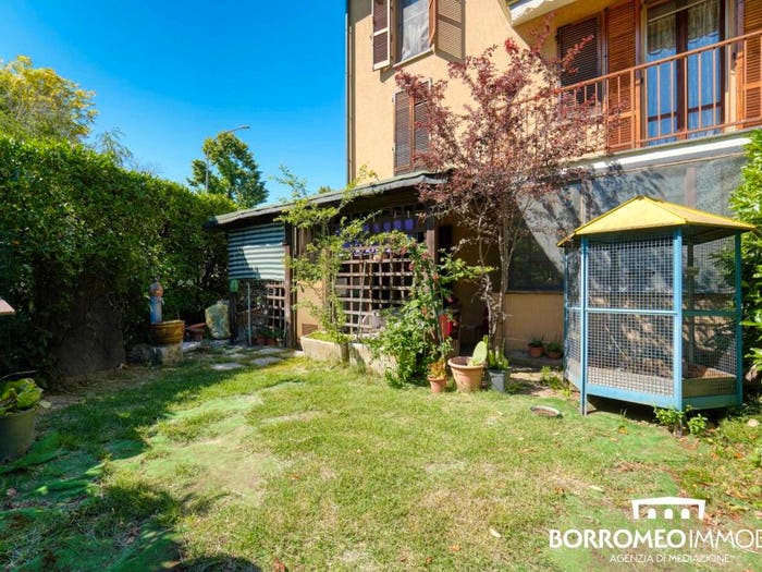 Casa con 6 locali in vendita in Via Maggio, Mombretto, Mediglia