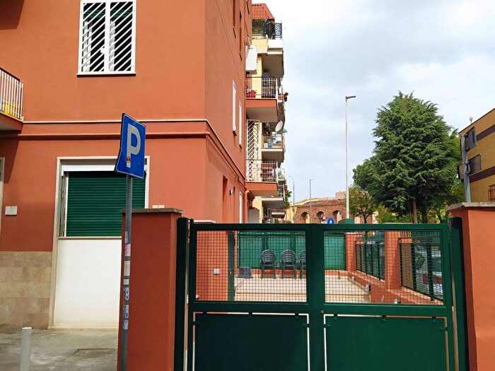 Appartamento trilocale in vendita in Via dell'Alloro, Alessandrino Torre Spaccata, Roma