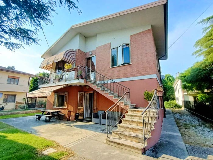 Casa con 6 locali in vendita in Riviera Cengiaretto, Centro, Adria