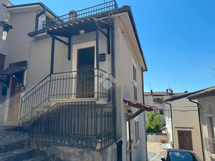 Casa trilocale in vendita in indipendente Via Pitocco, Centro, Castel di Sangro
