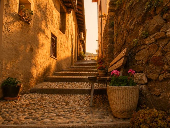 Casa con 6 locali in vendita in Capriolo