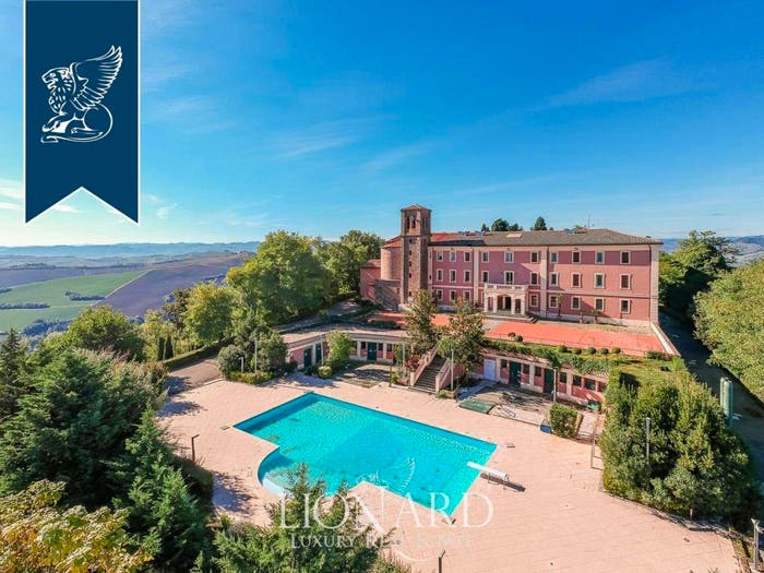 Casa con 6 locali in vendita in Zona Industriale Casola Canina, Imola