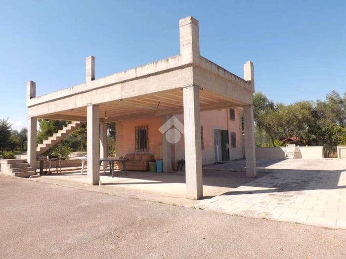 Casa trilocale in vendita in Via Vecchia Corato, Bisceglie