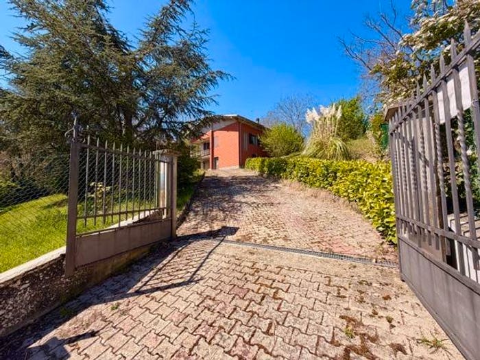 Casa con 5 locali in vendita in Via Giuseppe Garibaldi, Centro, Castel di Casio