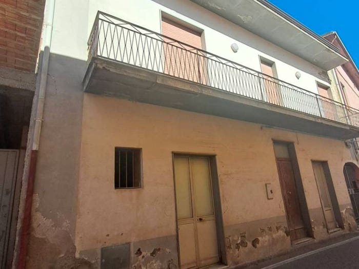 Casa quadrilocale in vendita in Via Ciardulli, Moiano