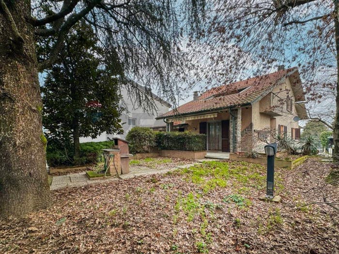 Casa con 6 locali in vendita in Via Bergamo, Centro, Bellusco
