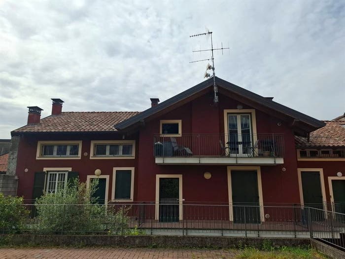 Appartamento bilocale in vendita in Via Coppola, Civate