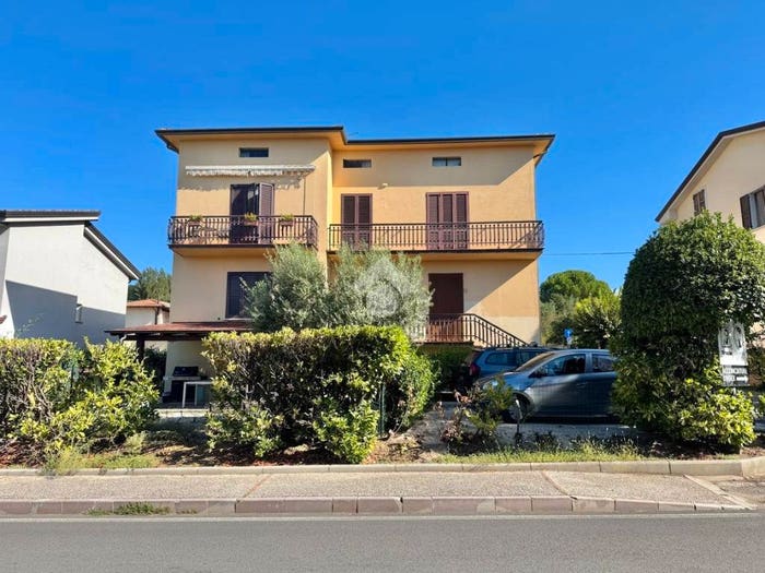 Casa con 6 locali in vendita in Viale Michelangelo, Palazzo Petrignano, Assisi