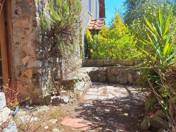 Casa con 6 locali in vendita in Località Castello, Borgo a Mozzano