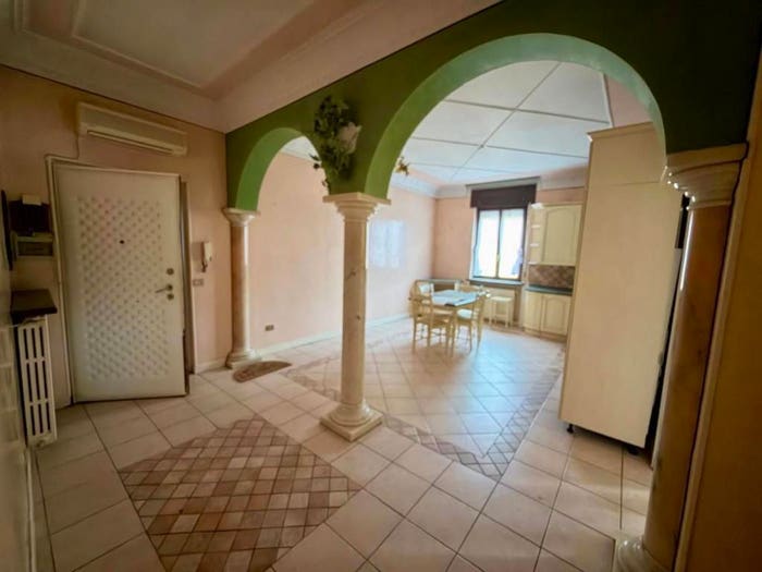 Appartamento trilocale in vendita in via carducci, Centro, Lomello