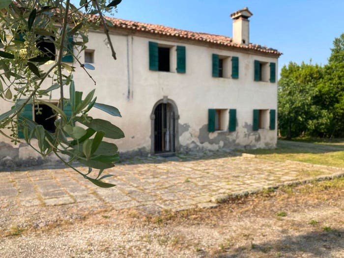 Casa con 6 locali in vendita in Via Murale, Baone
