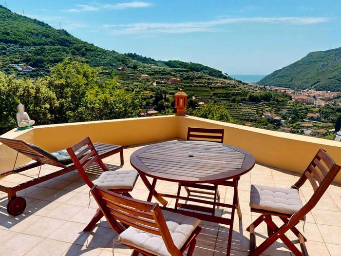 Casa con 6 locali in vendita in Contrada Bolla, Finale Ligure