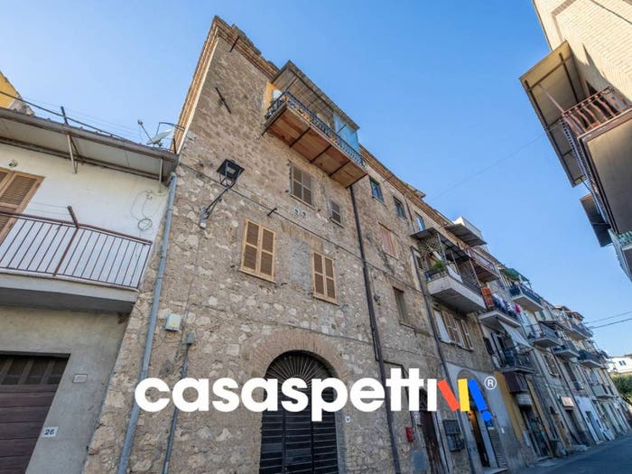 Appartamento trilocale in vendita in Via Alcide De Gasperi, Castel Chiodato, Mentana