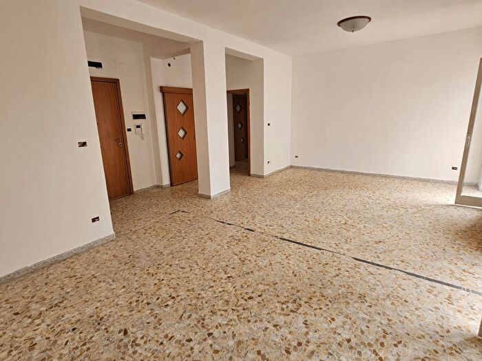 Appartamento trilocale in vendita in Via Principe di Piemonte, Pomigliano D'Arco
